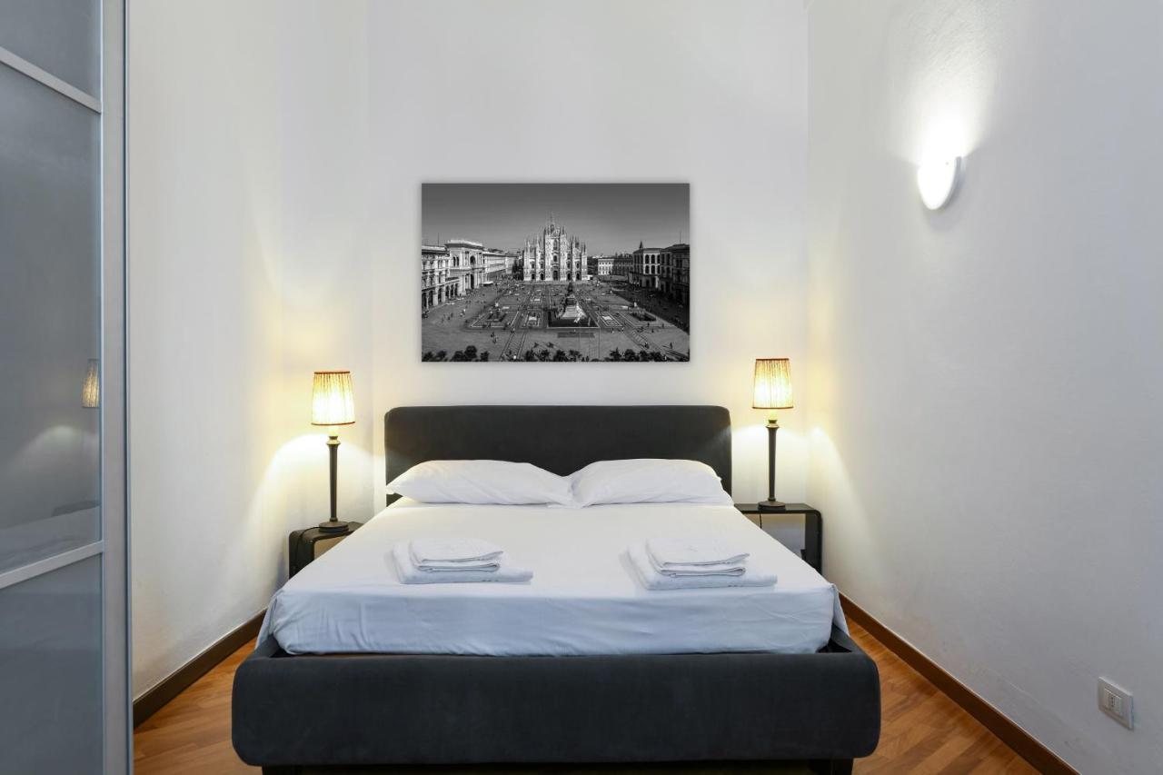 Charming San Babila Apt. Милано Екстериор снимка